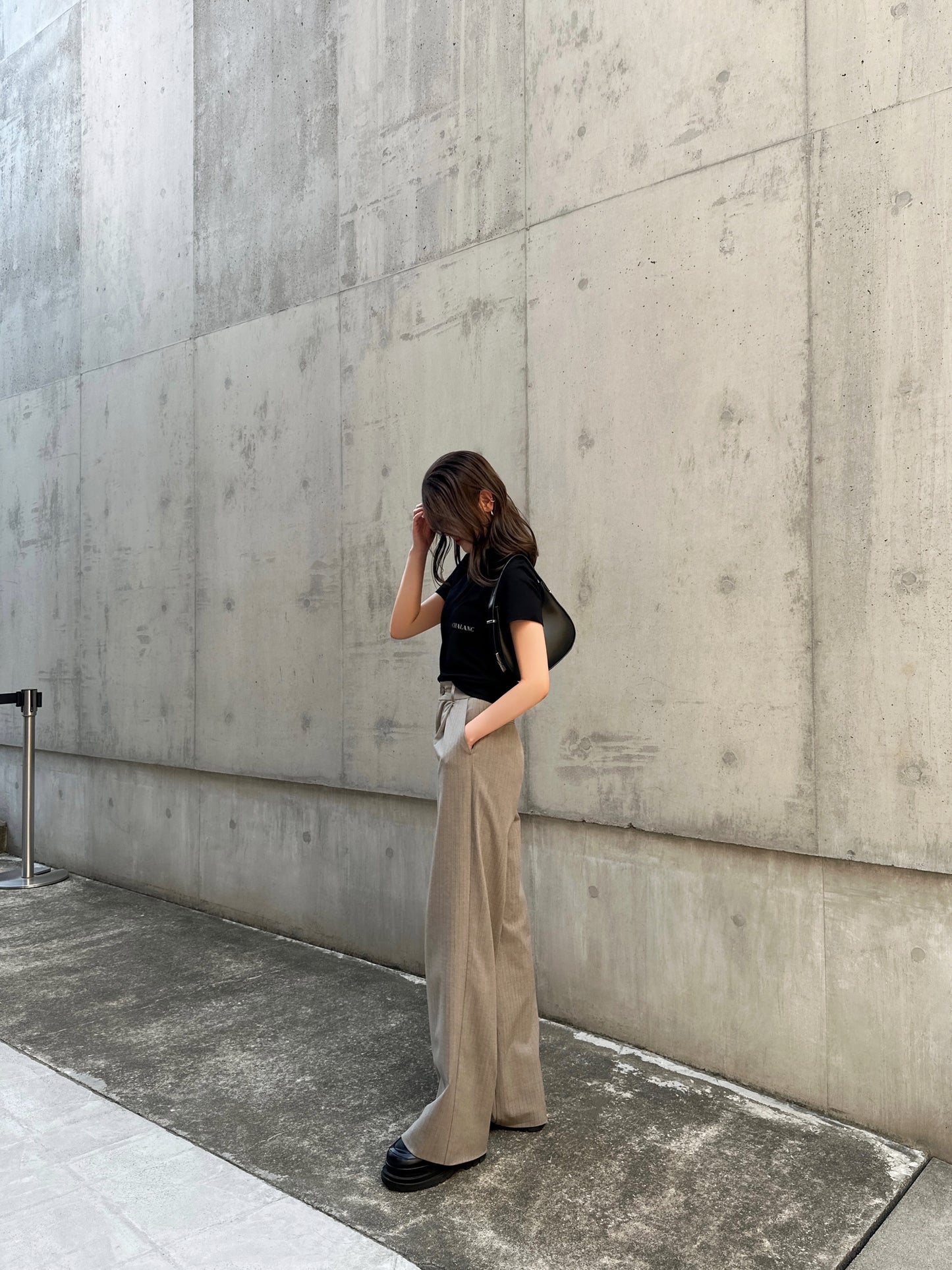 SIDE SHIRRING TOPS / BLACK