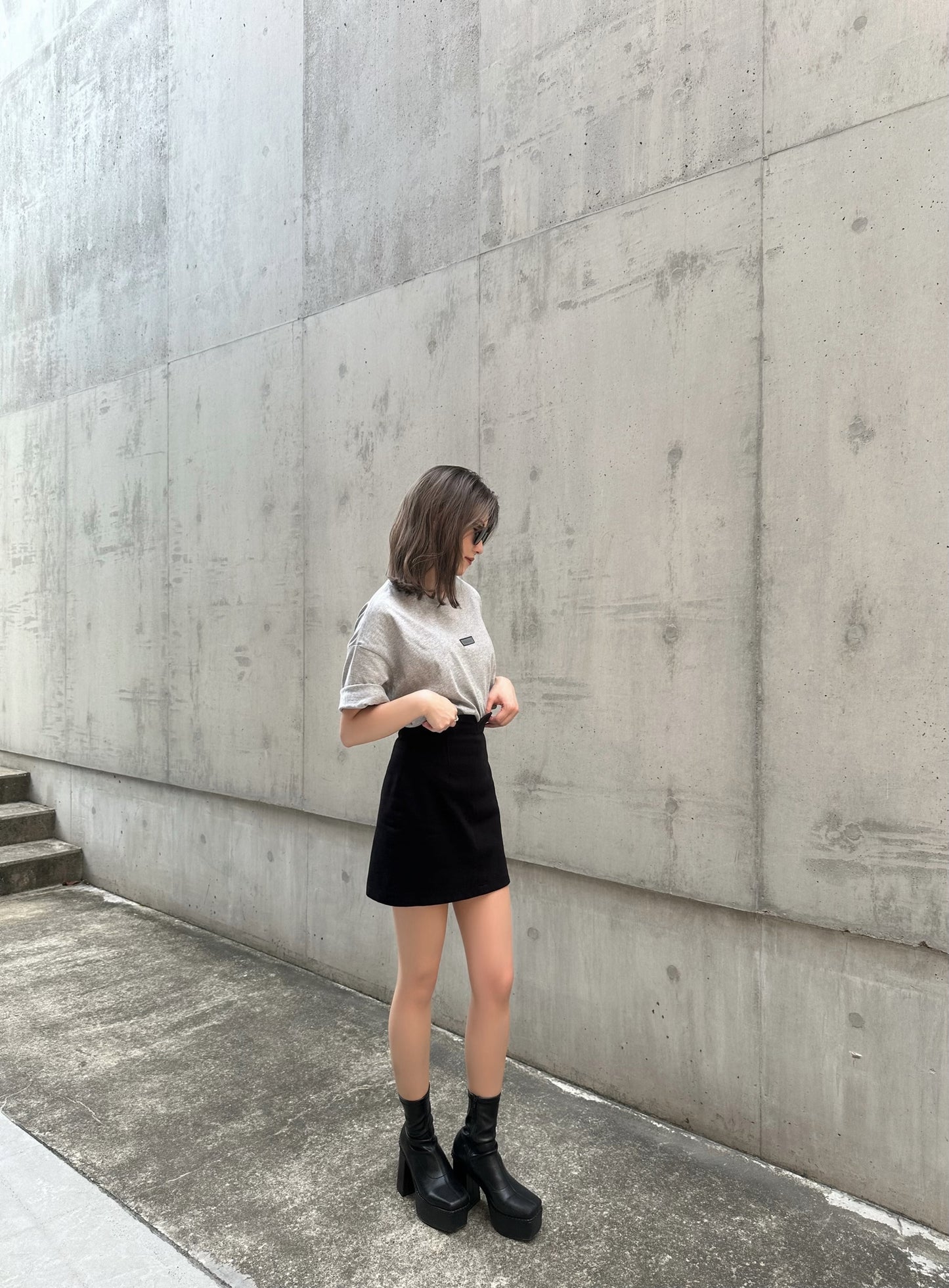 LOGO LOOSE TEE / GRAY