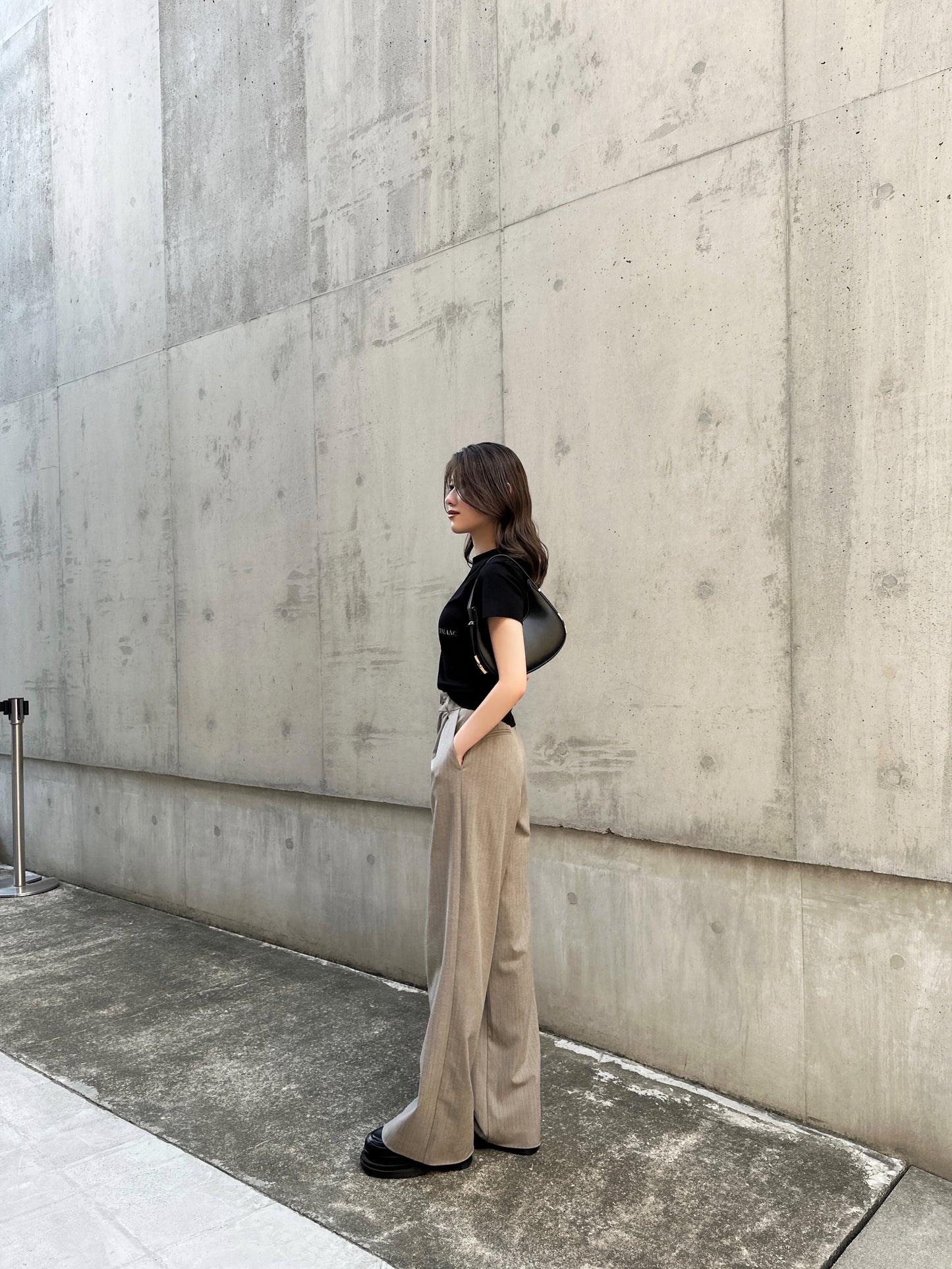 SIDE SHIRRING TOPS / BLACK