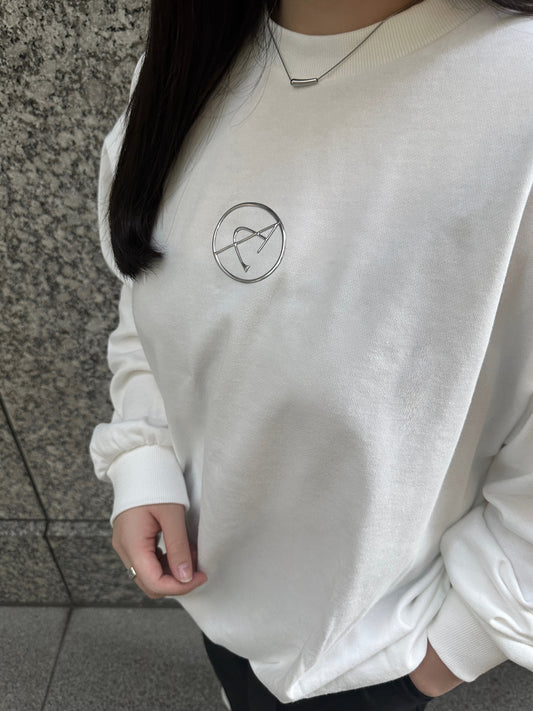 METAL LOGO LOOSE SWEAT / WHITE