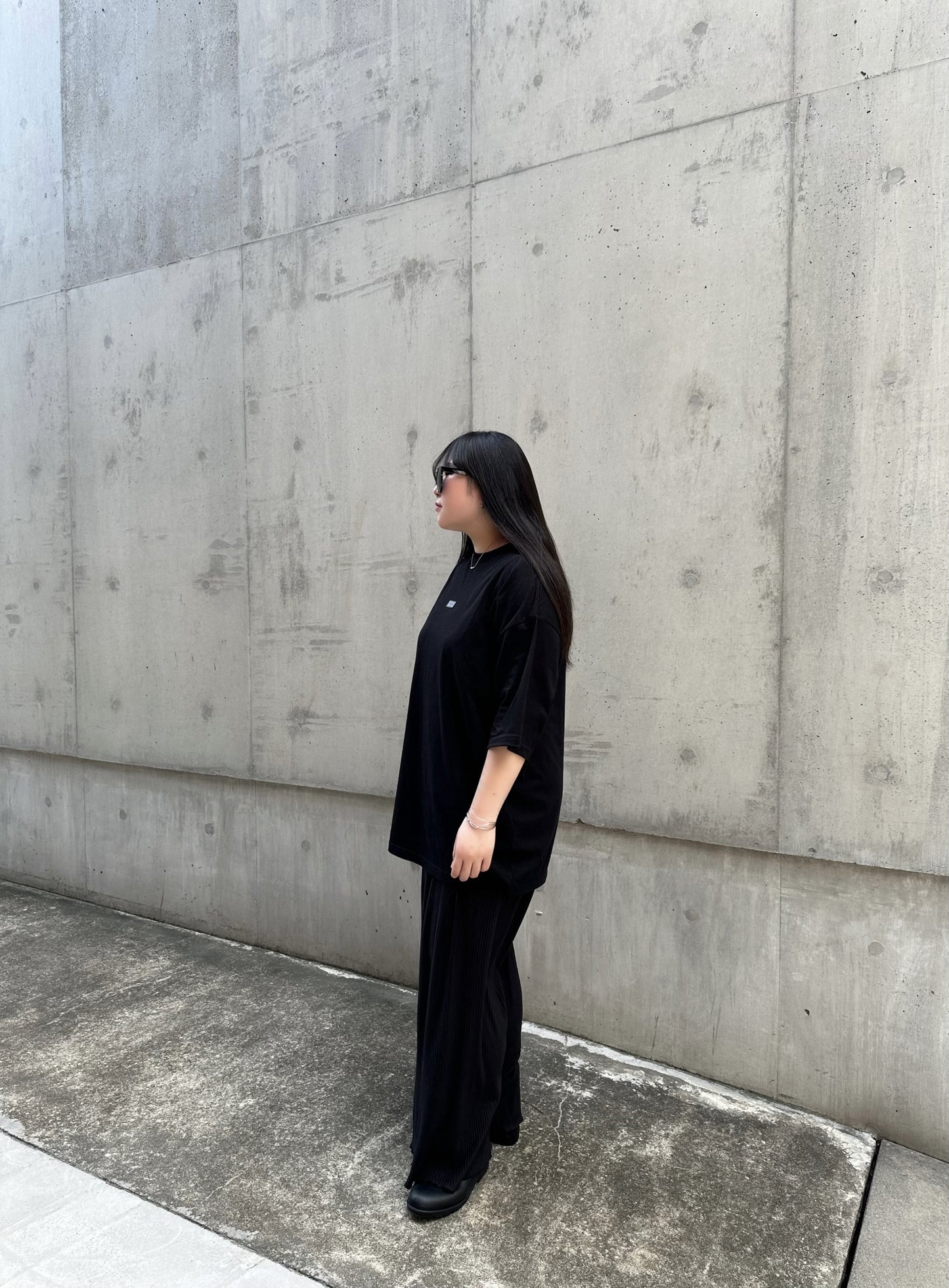 LOGO LOOSE TEE / BLACK